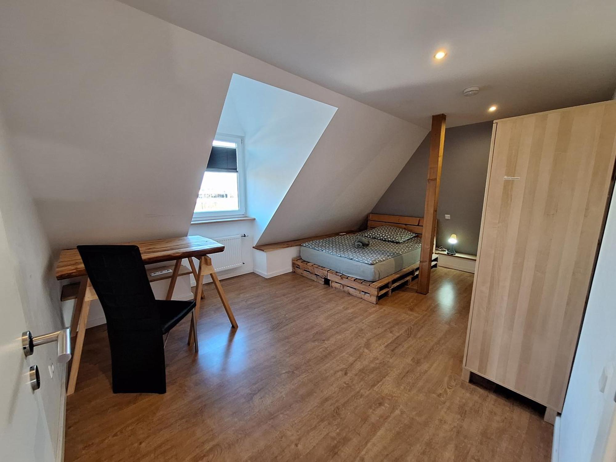 Bielefeld Zentral Komplette Fewo, 4 Schlafbereiche Bis Zu 8 Personen Exteriör bild