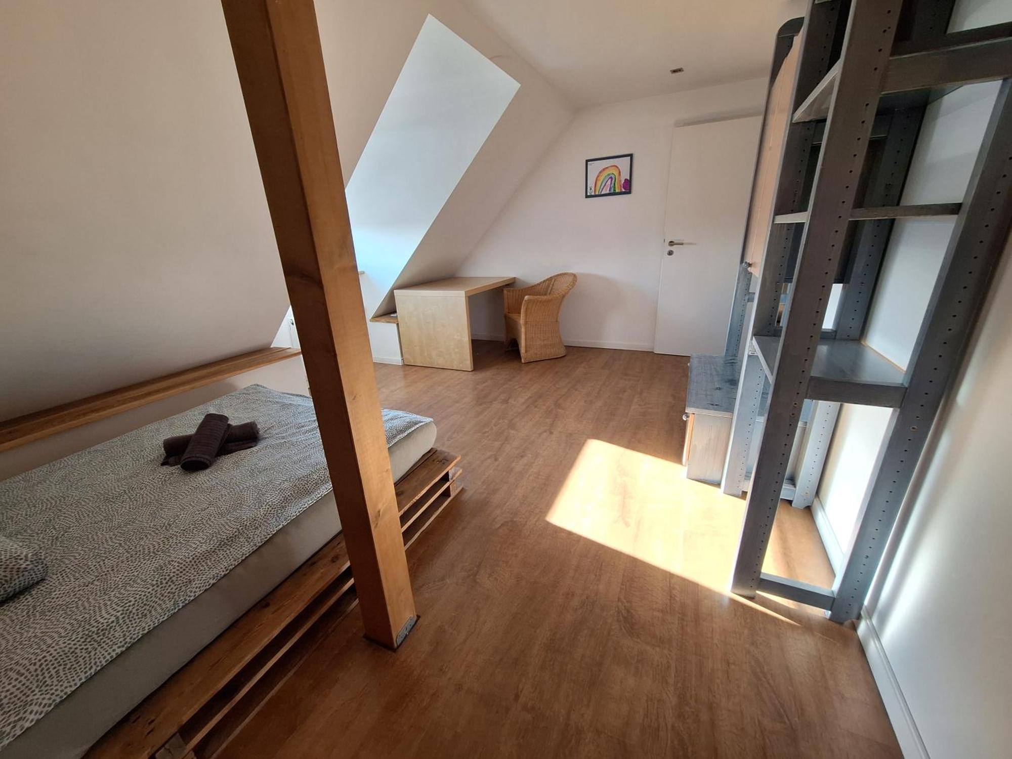 Bielefeld Zentral Komplette Fewo, 4 Schlafbereiche Bis Zu 8 Personen Exteriör bild